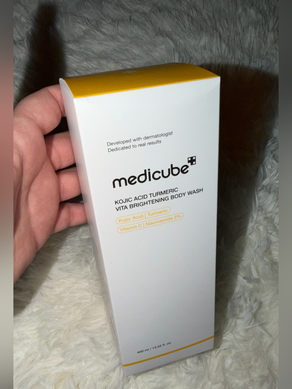 NWB Medicube Kojic Acid Tumeric Brightening Body Wash 400ml